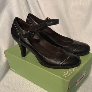 Nicole Independence Black Leather Mary Jane Pumps Heels Womens 8M Brazil